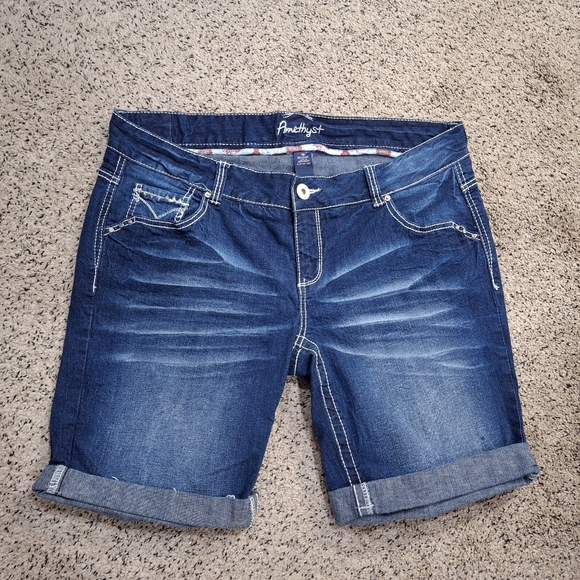 Amethyst Jean shorts size 16 - Picture 8 of 12